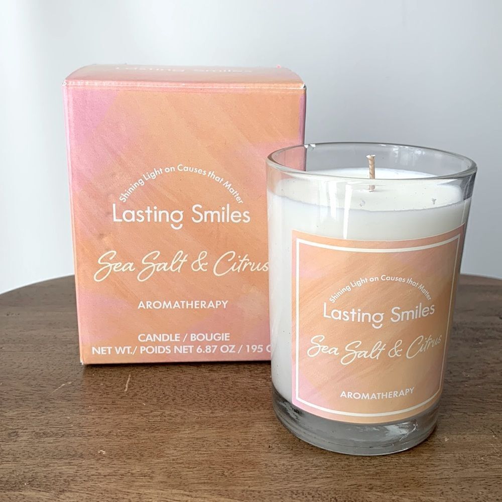 New Lasting Smiles Cause Candle - Sea Salt Citrus Aromatherapy 6.87 oz - 50 hr